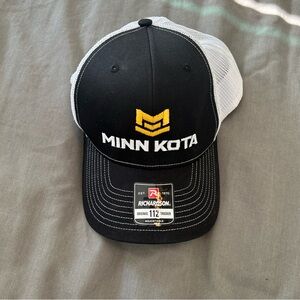 NWT Men’s Minnkota baseball cap